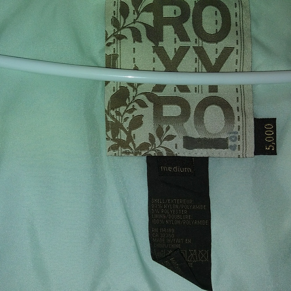 New Roxy ski snowboard jacket - Picture 6 of 7